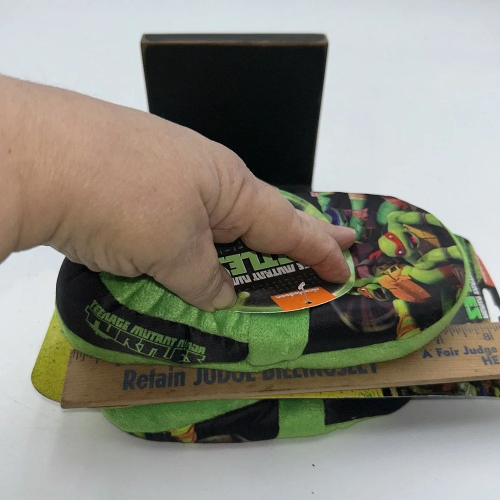 Teenage Mutant Ninja Turtles Slippers Vintage Nickelodeon Boy's 11/12 NWT